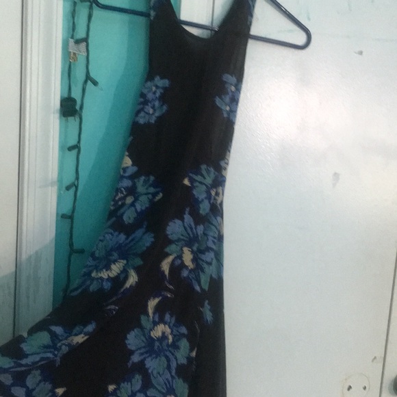 Free people dress with the ties in the back. - Picture 1 of 3